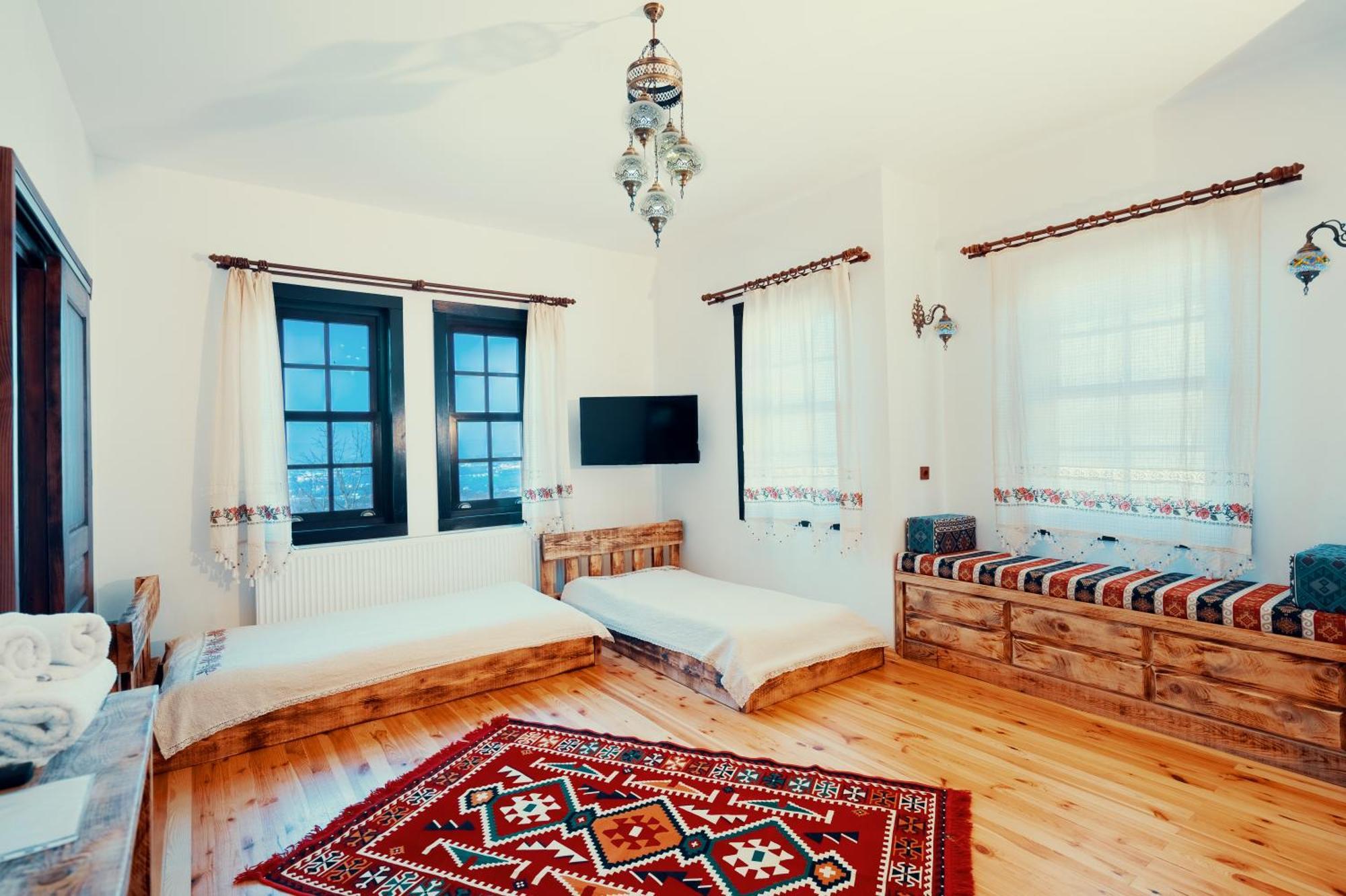 Ibrahim Aga Konagi Hotel Kartepe Kültér fotó